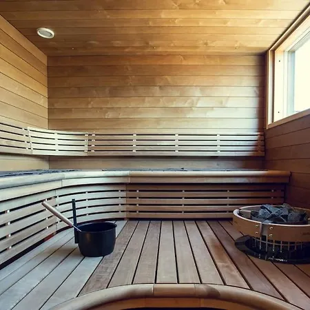 Eslahti - Seafront/jacuzzi Villa