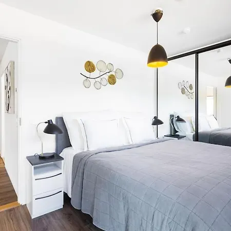 Villa Eslahti - Seafront/jacuzzi